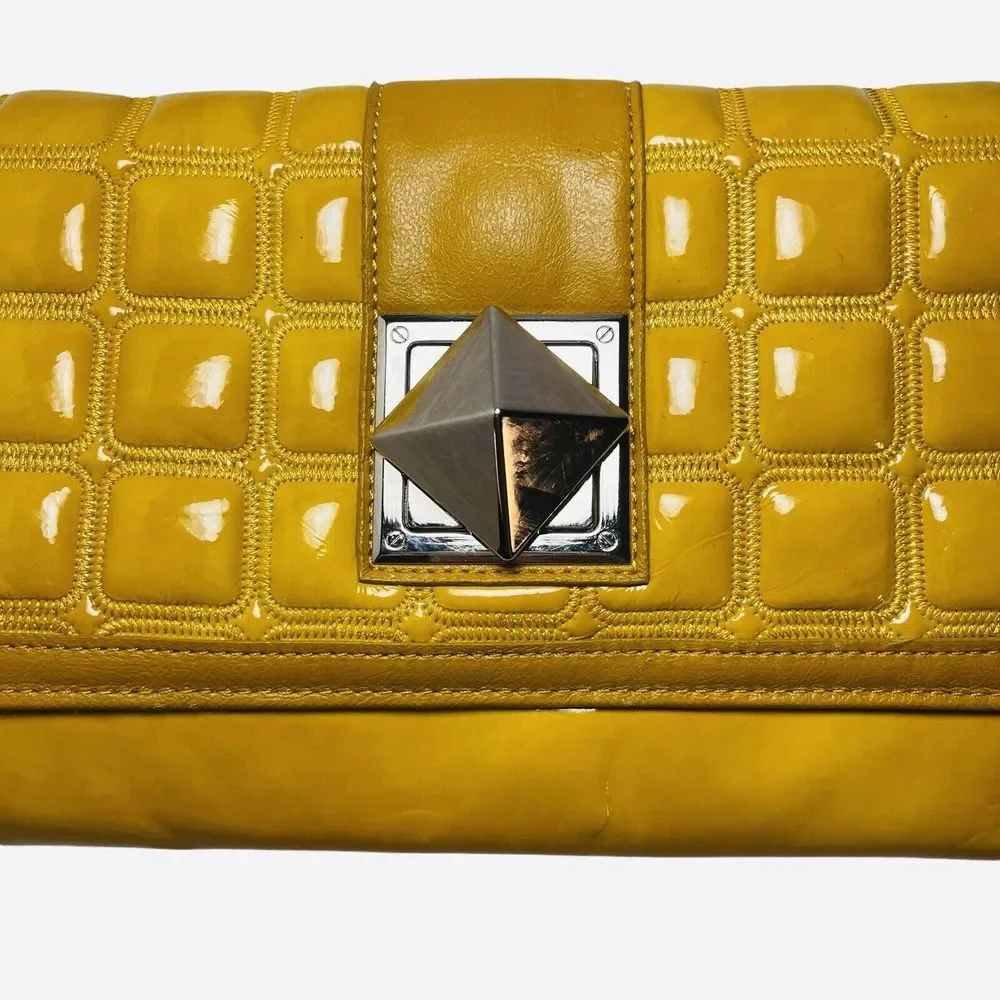 Vintage Nicole Lee Yellow Patent Faux Leather Clutch‎ Silver Turn Buckle Quilted